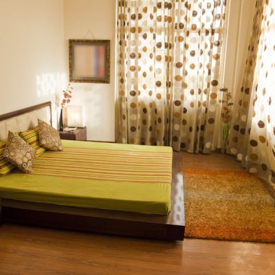 Stylish Bedroom Set – Bedsheet with Pillows & Curtains